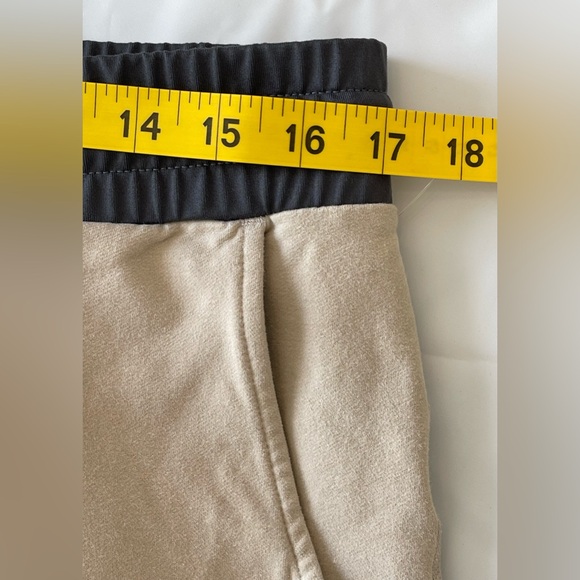 Vuori Balboa Tan Jogger Size XL Athleisure Drawstring Mens Lounge Athletic - Picture 4 of 10